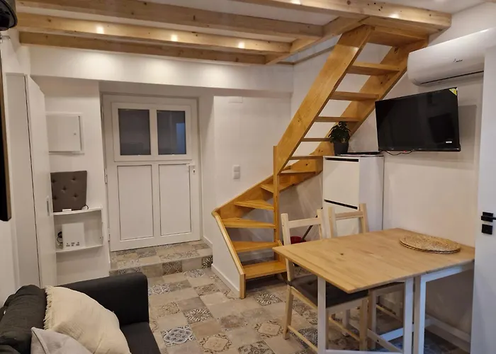 House דירה